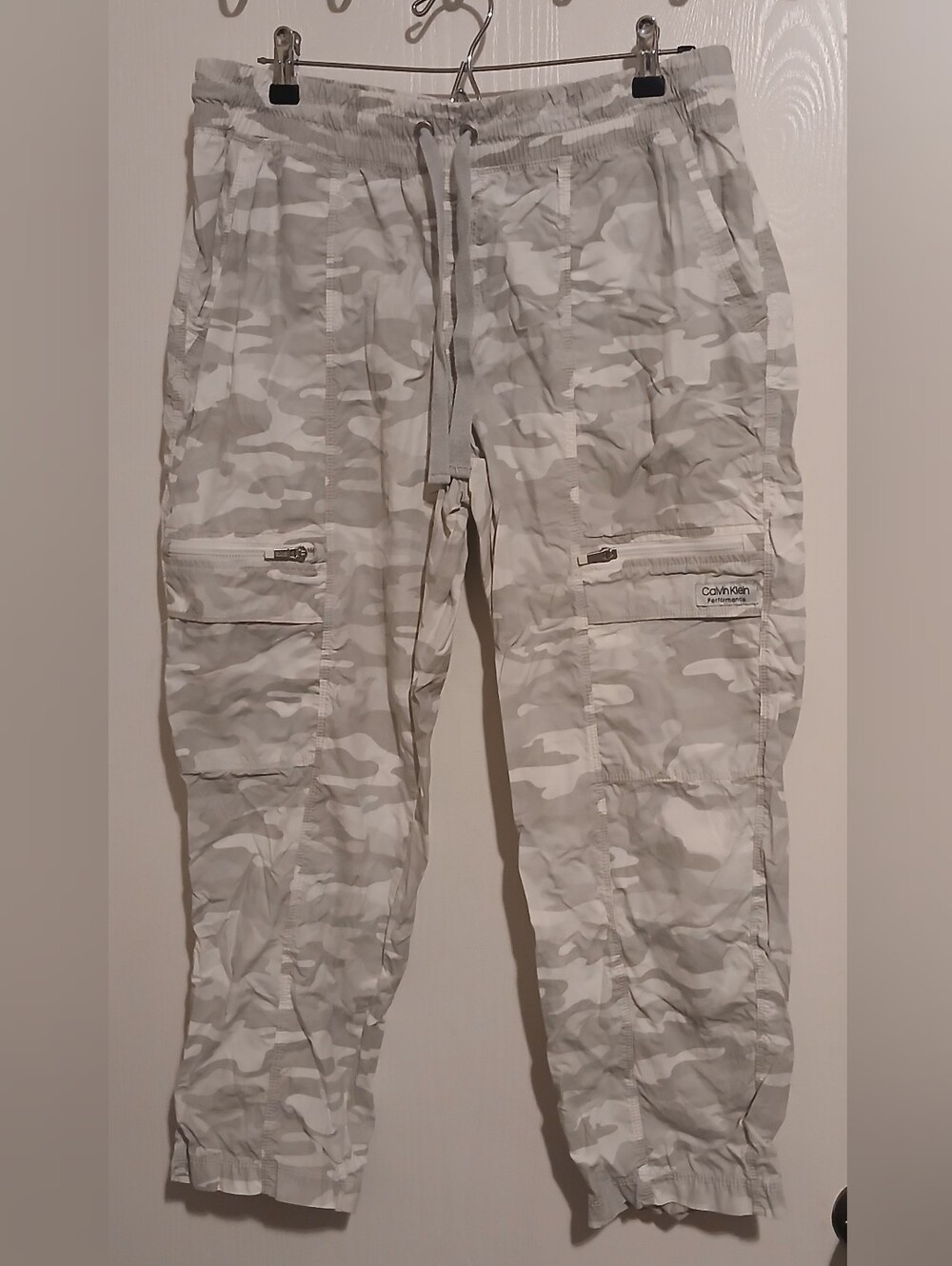 Calvin Klein Performance Cargo Joggers Womans Sz L Gray Camo Drawstring Zipper